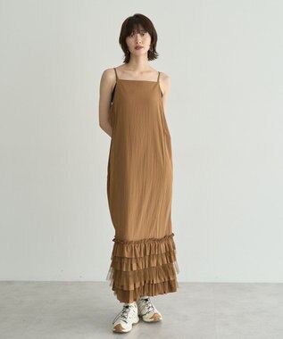 YECCA VECCA ラッフルキャミワンピース Camel