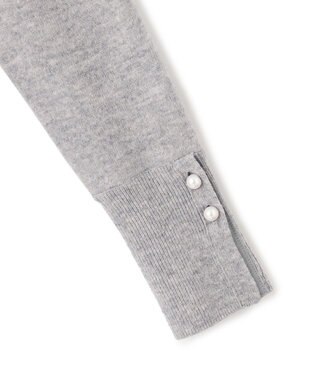 BEIGE， 【WEB限定・洗える】ALSACE / パール釦クルーネックウールニット L.Gray