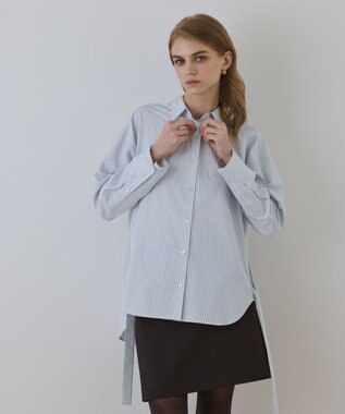 GRACE CONTINENTAL エンブレム刺繍シャツ サックス