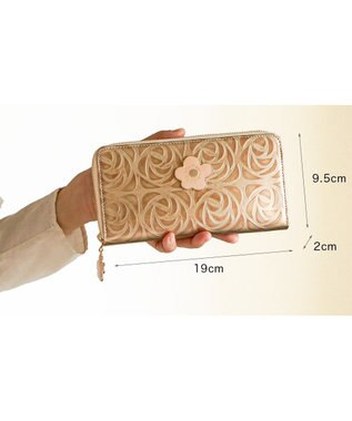 tsumori chisato CARRY クラフトフラワー ラウンドファスナー長財布　花柄　牛革　日本製 ゴールド