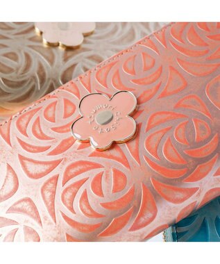 tsumori chisato CARRY クラフトフラワー ラウンドファスナー長財布　花柄　牛革　日本製 ピンク