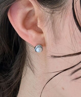  〈金属アレルギー対応〉ニュアンスメタルドロップパールピアス/シルバー　淡水パール/天然パール