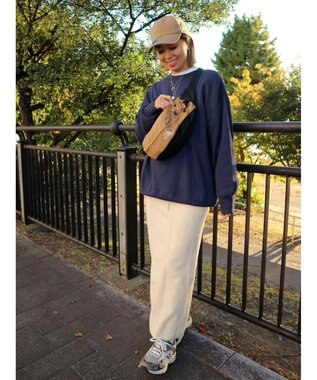 Green Parks バックロゴプリントスウェット Navy