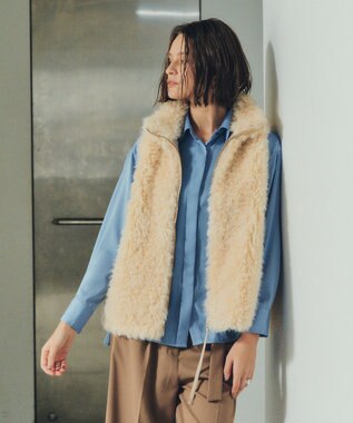 YECCA VECCA カーリーファーZIPジレ Beige