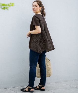 23区 L 【Lサイズ限定/洗える】スカーフプリントコンビ バックフレア カットソー ブラウン×ベージュ