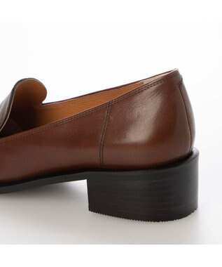 ing <ing>ヒールアップローファー ブラウン