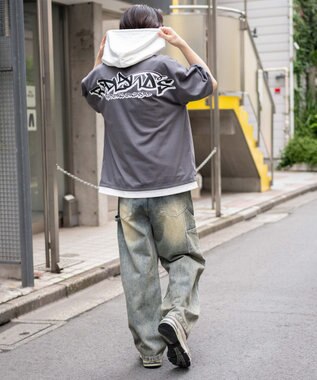 WEGO 【接触冷感/ユニセックス着用ITEM】エンボスロゴグラフィックTPK（SS） スミクロ