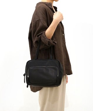 FOLNA RD ソフトレザーフロントポケットボストンバッグ ブラック
