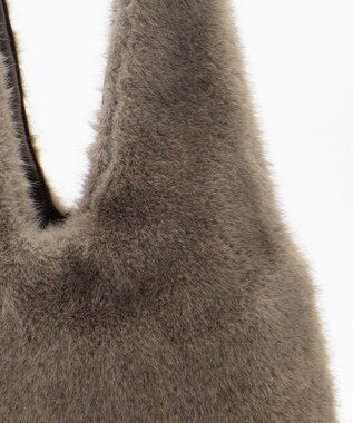 自由区 【SHIHOさん着用】イージーファー バッグ モカ