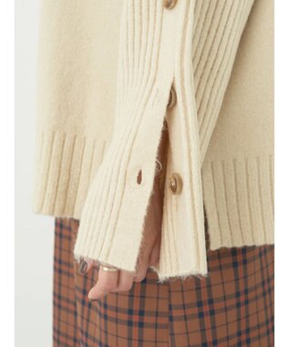 earth music&ecology 袖ボタンニットプルオーバー Ecru