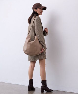 TOPKAPI 【TREASURE TOPKAPI】ラウンド ビッグ ショルダーバッグ ベージュ