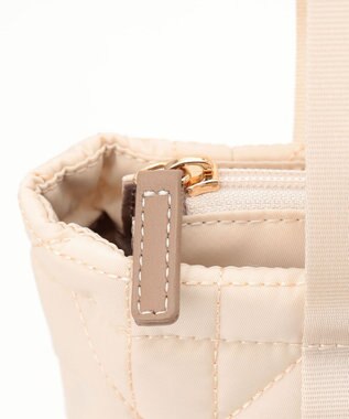 LA BAGAGERIE グリッドキルティングリュック アイボリー