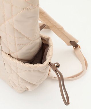 LA BAGAGERIE グリッドキルティングリュック アイボリー