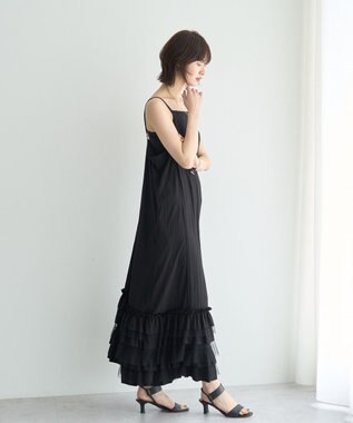 YECCA VECCA ラッフルキャミワンピース Camel