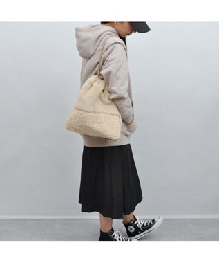 UNBILLION cachecache 切り替えエコファー三つ口巾着トート アイボリー