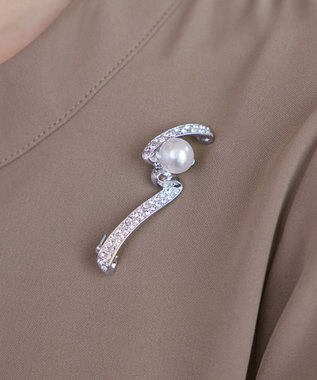 Tiaclasse スワールパールブローチ シルバー