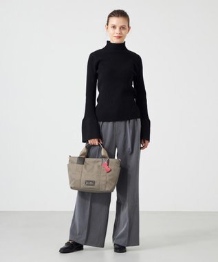 LA BAGAGERIE 【LA BAGAGERIE×HELLO KITTY】リボンチャーム付き　デイリートート　Sサイズ グレージュ