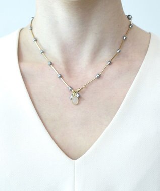 monshiro ガラスパールラインショート ネックレス シルバーグレー