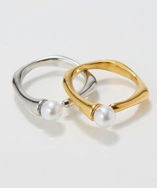 Phoebe 〈金属アレルギー対応〉ラスターフレームパールカフリング　シルバー/ステンレス/大ぶり/存在感◎/主役級/変形 シルバー