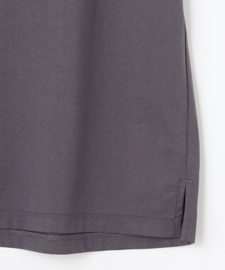 組曲 L ブルーデイジーロゴプリント Tシャツ チャコール×ピンク系