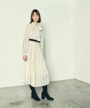 GRACE CONTINENTAL ドットストライププリントワンピース キナリ