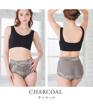 BRADELIS New York 【BRADELIS NewYork peace】おしりPラインレーシーショーツ23  深め 補正ショーツ チャコール