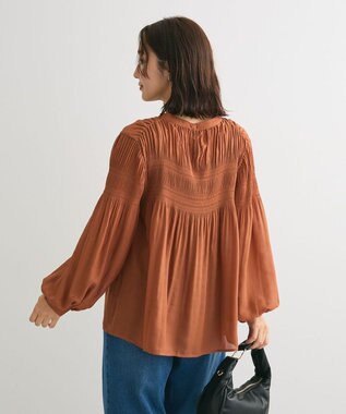 Green Parks マジョリカプリーツブラウス Brick Red