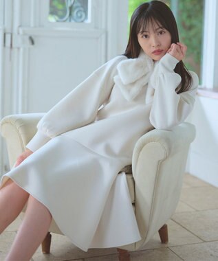 Feroux バックリボンダンボール ワンピース アイボリー系