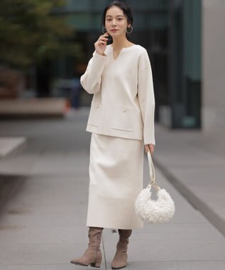 組曲 S 【加藤ローサさん着用】スムースストレッチニットアップ アイボリー系