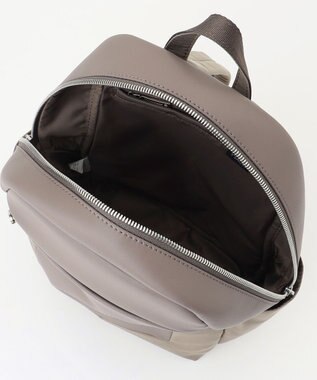 Y'SACCS 【ムック本掲載】ブロックモチーフリュックサック グレージュ