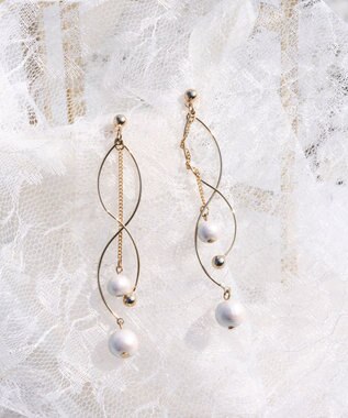 Tiaclasse 【安田美沙子さん着用】ウェーブパールピアス ゴールド