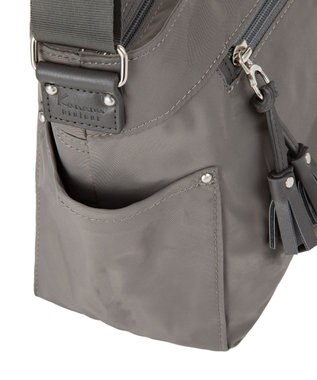 ACE BAGS & LUGGAGE kanana project collection タッセル-e ショルダーバッグ 横 68872 【NEW】グレー