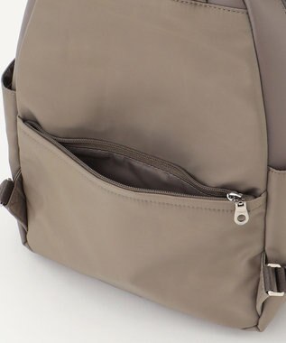 Y'SACCS 【ムック本掲載】ブロックモチーフリュックサック グレージュ