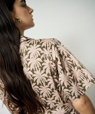 GRACE CONTINENTAL パームモチーフシャツワンピース カーキ