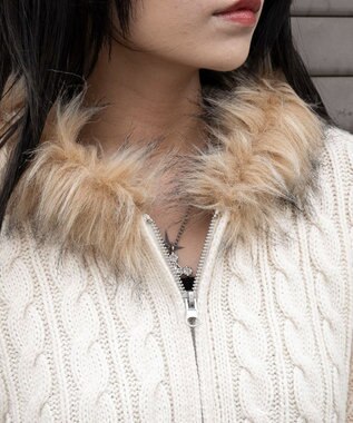 WEGO フェイクファー付きケーブルニットパーカー ホワイトアイボリー