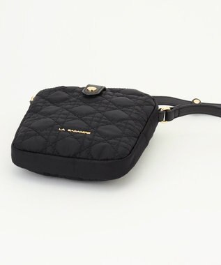 LA BAGAGERIE グリッドキルティングミニショルダー ブラック