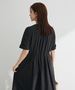Green Parks サマ見えタックギャザーワンピース Charcoal Gray