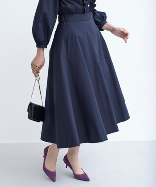 組曲 【セットアップ着用可・WEB限定】コンパクトシャーティング フレアスカート ネイビー系
