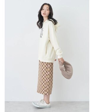 earth music&ecology ロゴスウェットフーディー Ivory