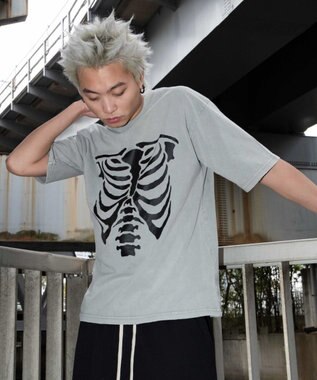 WEGO 【ユニセックス着用ITEM】ブリーチボーングラフィックT（SS） グレー