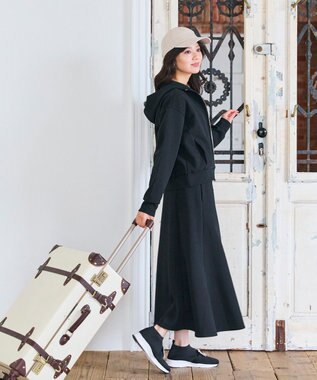 Feroux アイコン刺繍 ダンボール パーカー ブラック系