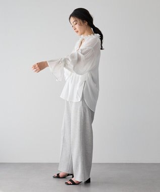 YECCA VECCA シャーリングギャザーリボンブラウス Off White