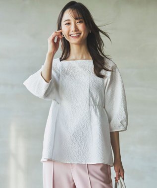  【洗える】フラワーエンボス ブラウス