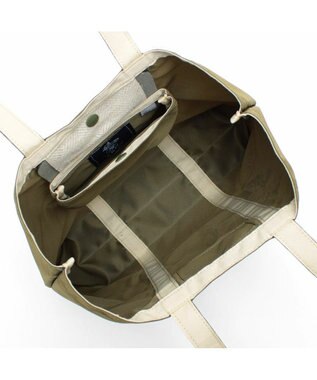 A.D.M.J. 【ナイロン】デービス/サブバッグS カーキ