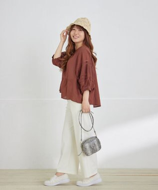 Tiaclasse 【洗える】コットンエンブロイダリーブラウス ブラウン