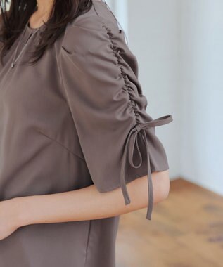 Tiaclasse 【洗える】ボリュームスリーブリボンブラウス モカ