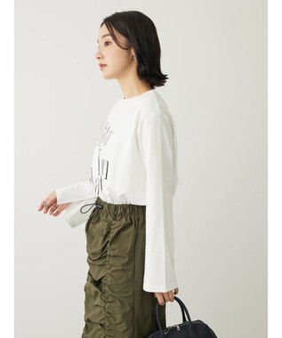 Green Parks ・Ｐｅｔｉｔ　Ｆｌｅｕｒ　ロゴｐｔフレアスリーブロンＴ Off White