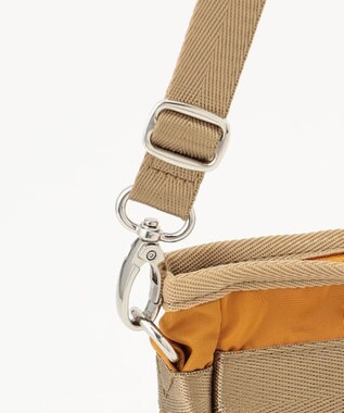 Y'SACCS テープデザイン　トラベルポシェット マスタード