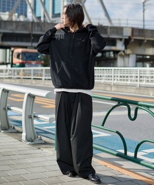 WEGO 【ユニセックス着用ITEM】エンボスステッチロゴプルパーカー ブラック