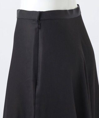 23区 【エステータ】ドレープサテン フレアスカート ブラック系